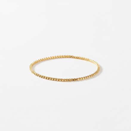 Bracciale Oro Catena su sfondo bianco