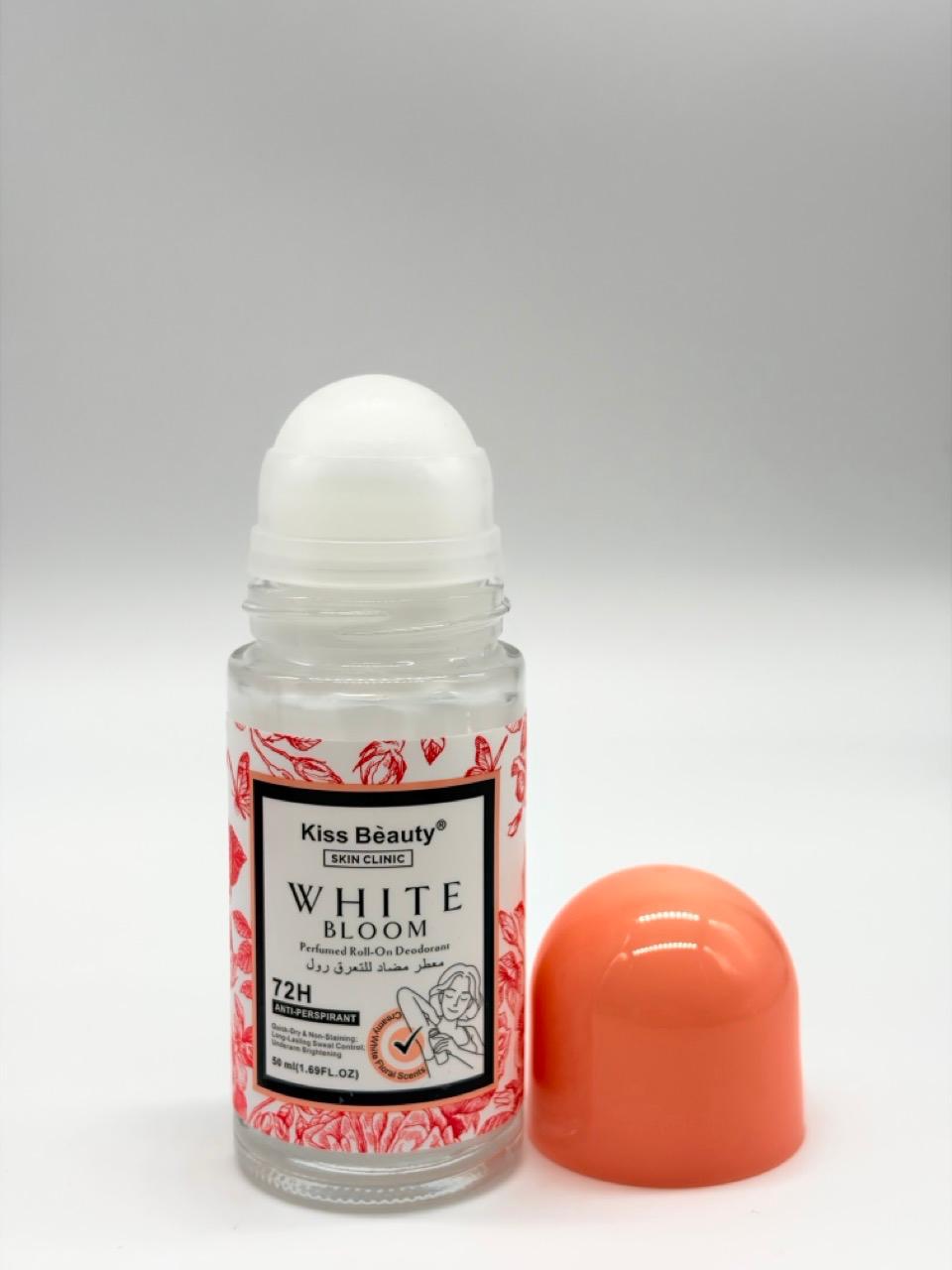 deodorante roll-on antitraspirante profumato della marca Kiss Beauty, appartenente alla linea Skin Clinic.