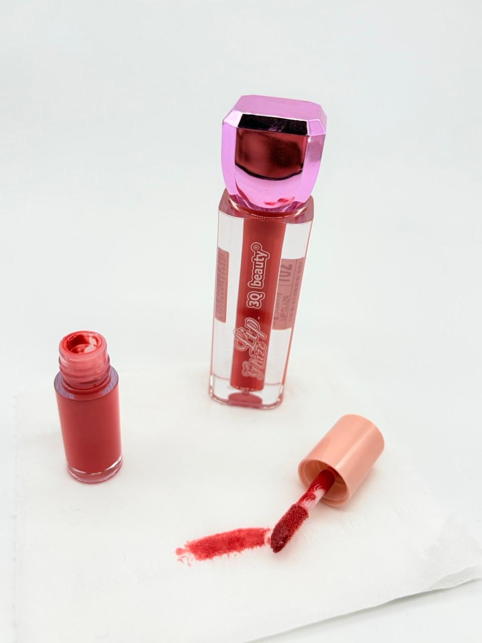 Lip glaze 3q