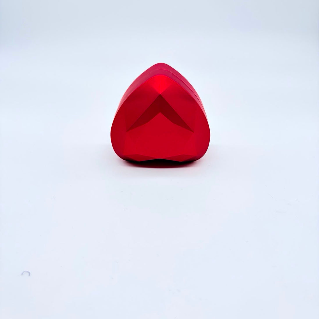 Scatola a forma d cuore con interno in velluto e completa di anello