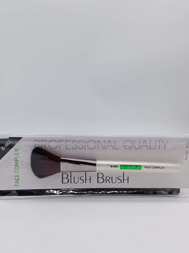Professional quality blush brush